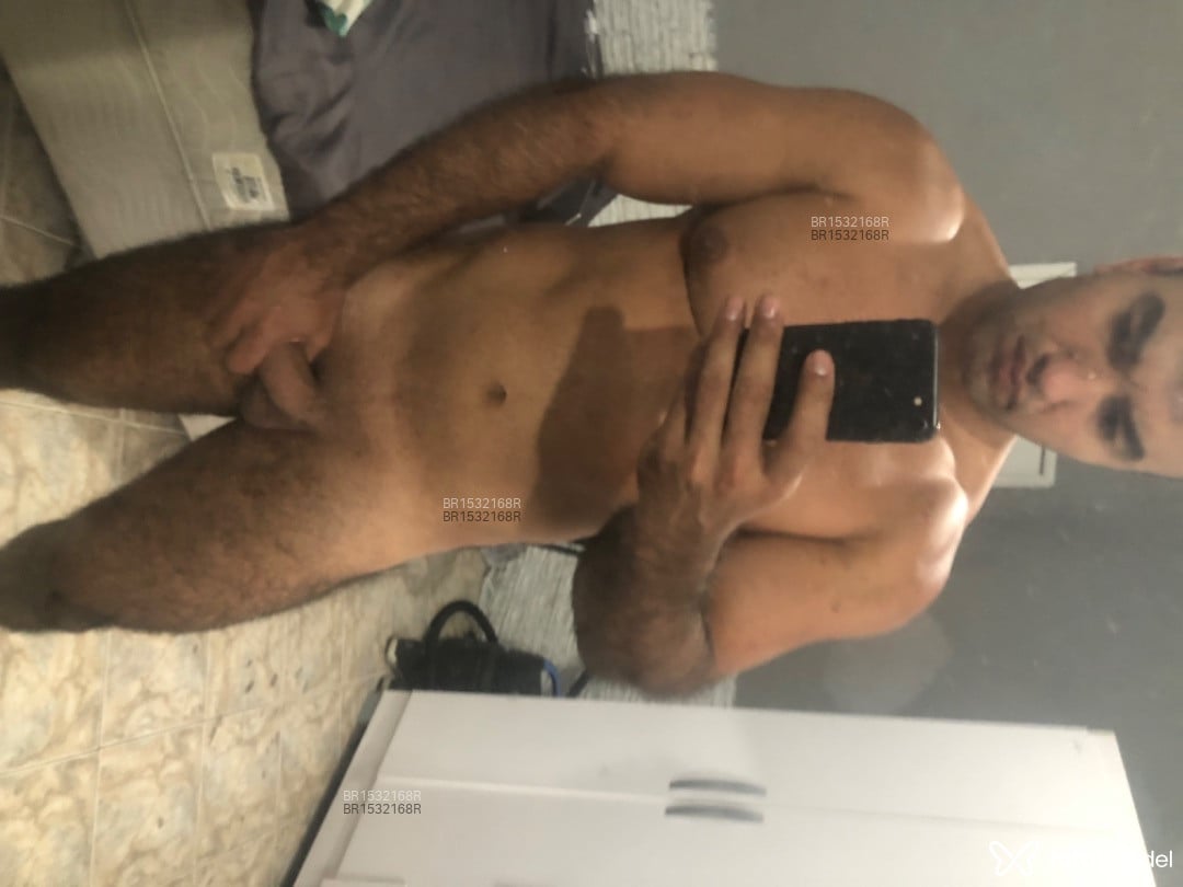 Acompanhante homem morena (o) de olhos castanhos em Rio de Janeiro Acompanhante homem morena (o) de olhos castanhos em Rio de Janeiro - Agnaldo