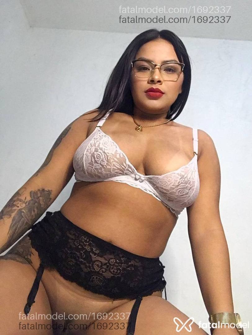Acompanhante mulher morena (o) de olhos castanhos - Suellen Barrar