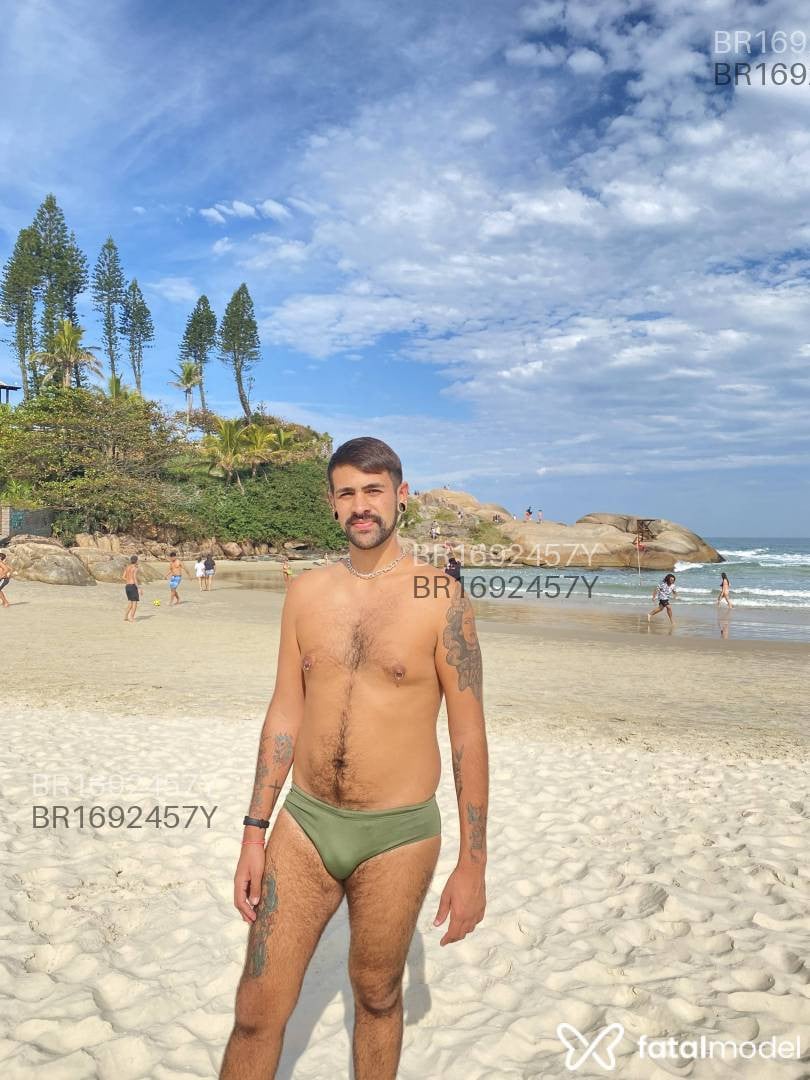 Acompanhante homem morena (o) de olhos castanhos em Florianópolis - Roberth