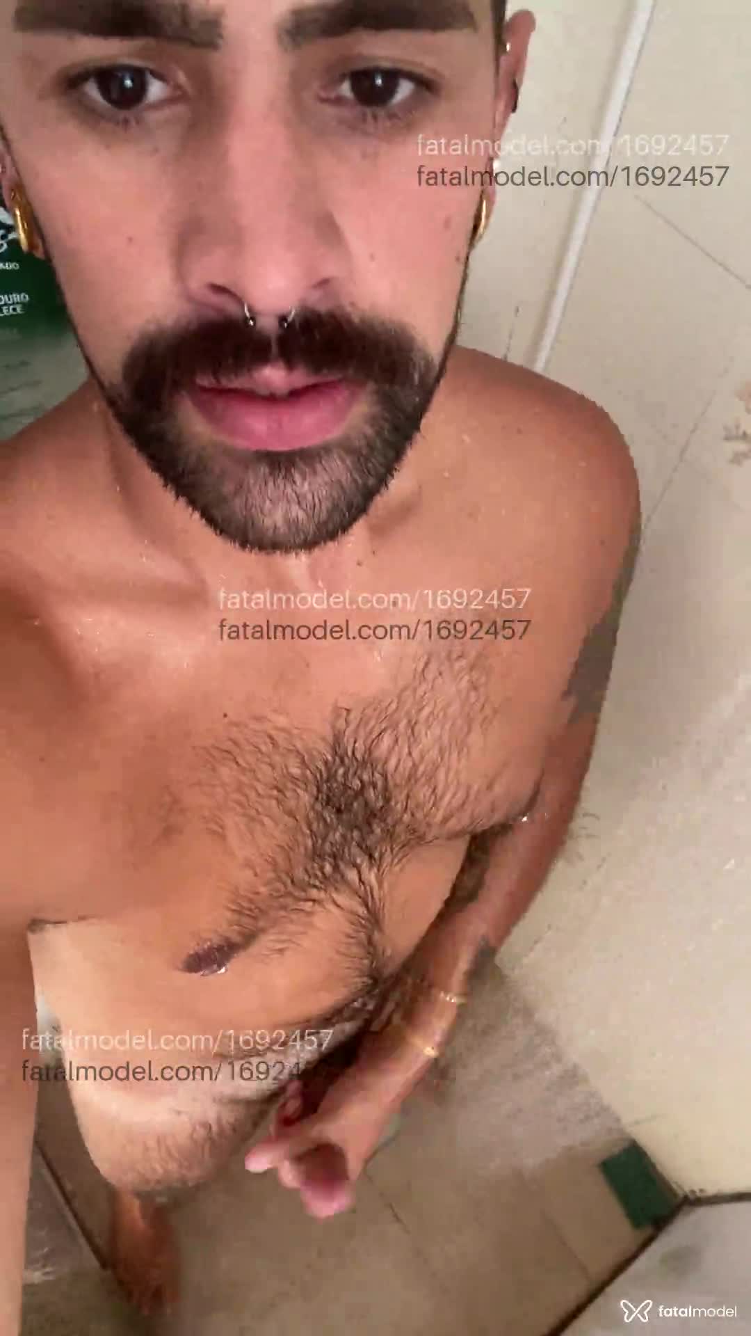 Acompanhante homem morena (o) de olhos castanhos em Florianópolis - Roberth