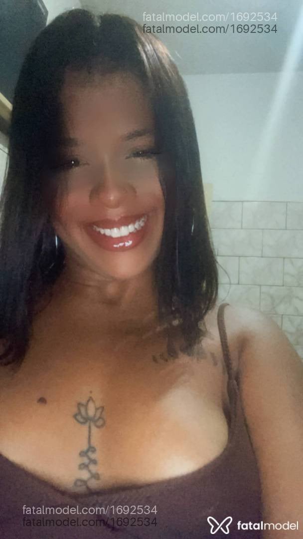 Acompanhante mulher morena (o) de olhos castanhos - Lara Costé Acompanhante mulher morena (o) de olhos castanhos - Lara Costé