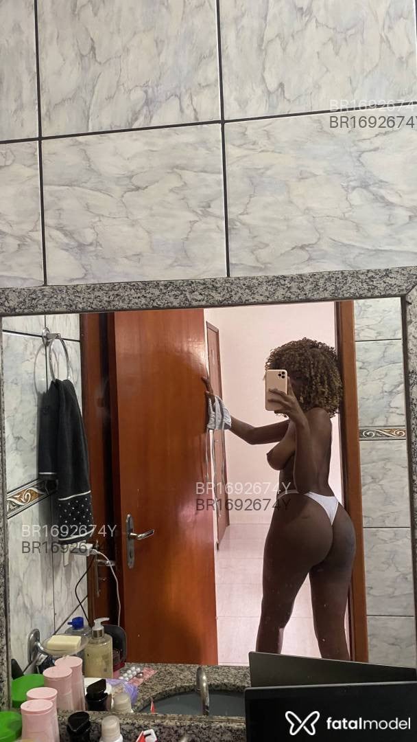 Acompanhante mulher loira (o) de olhos pretos em Rio Verde - Jessyca
