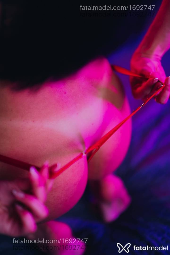 Acompanhante mulher morena (o) de olhos mel em Pelotas - Isabella Campos
