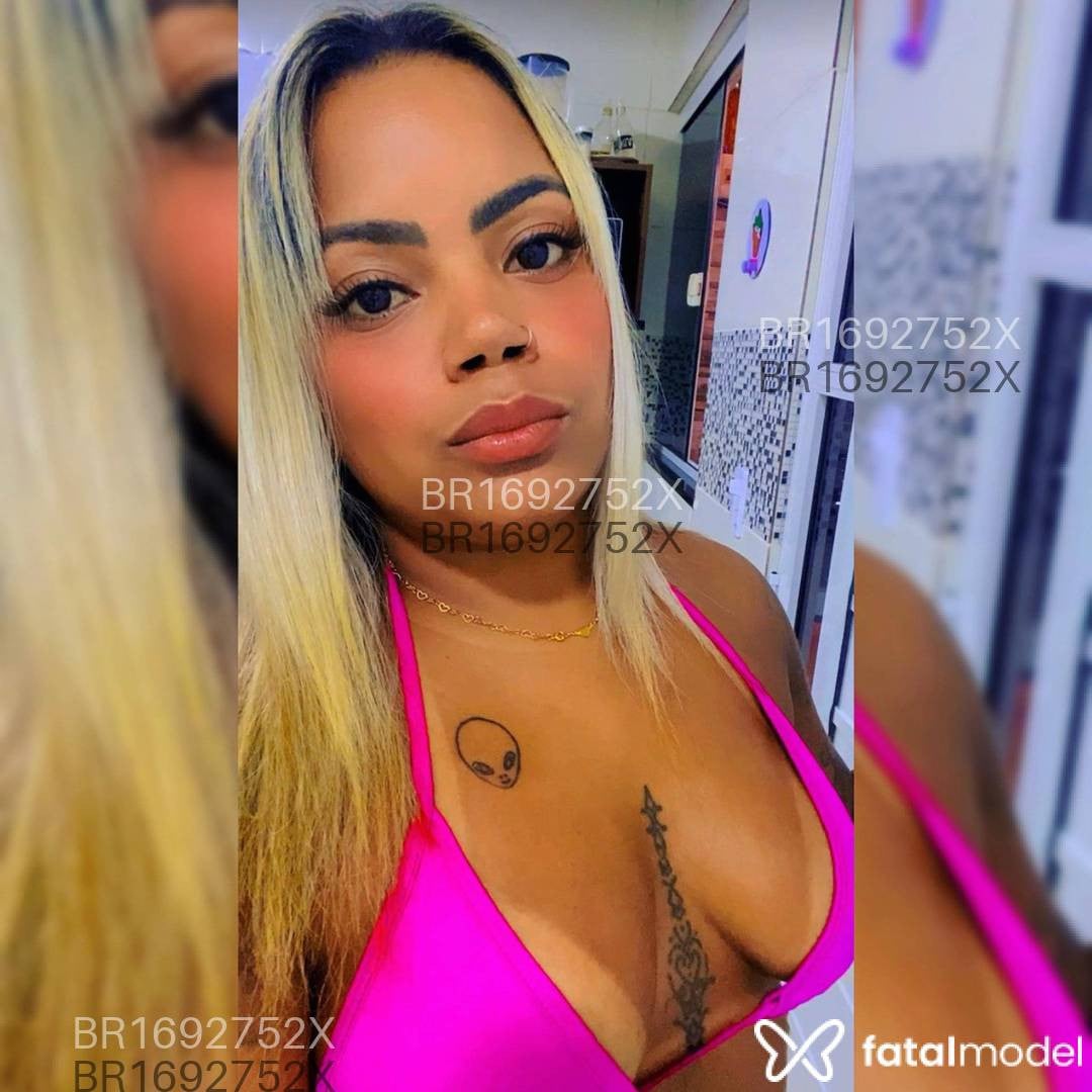 Acompanhante mulher loira (o) de olhos castanhos em Virtual - Raquel