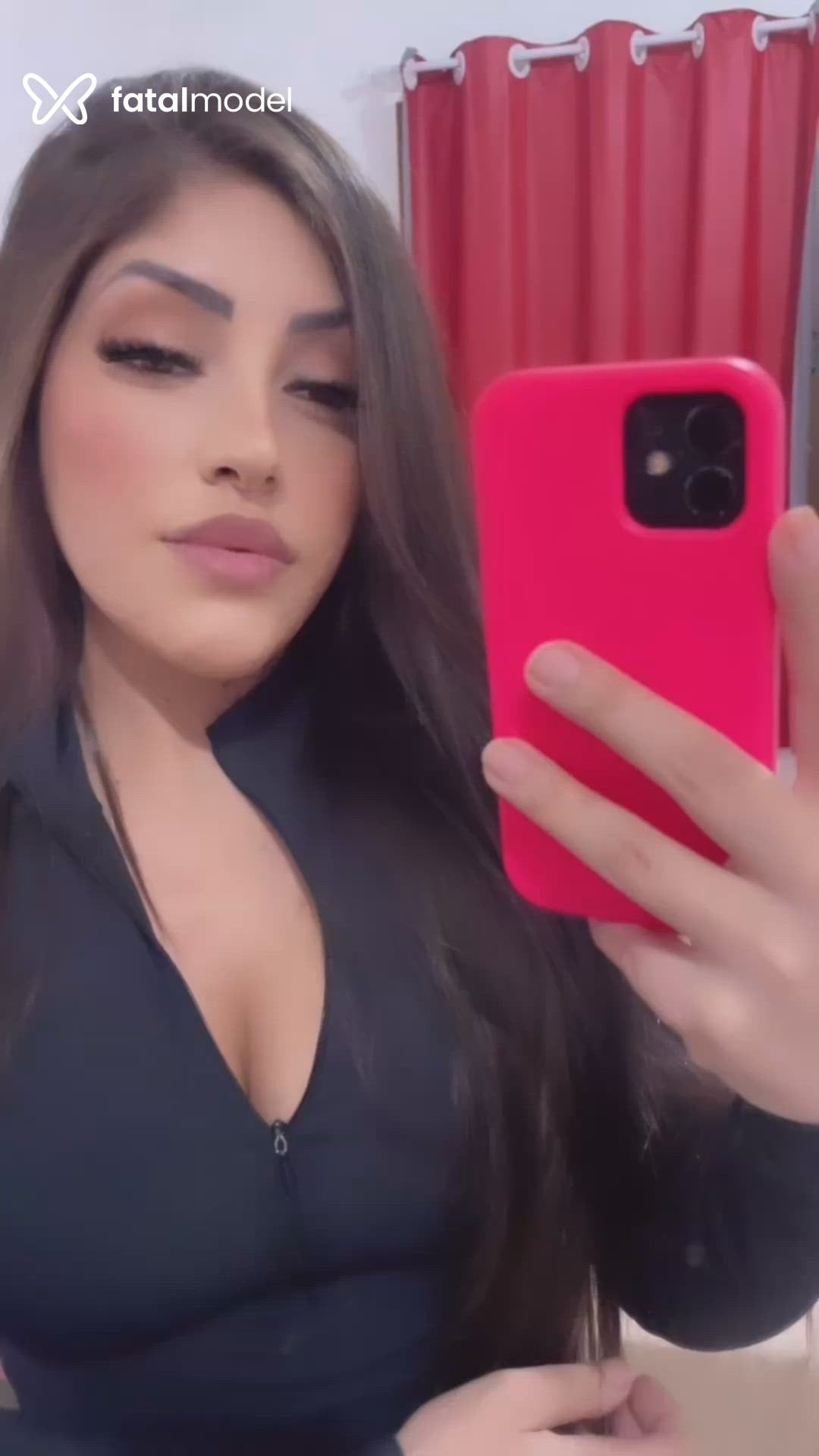 Acompanhante mulher morena (o) de olhos castanhos em Joinville Acompanhante mulher morena (o) de olhos castanhos em Joinville - Rayssa Ferrari