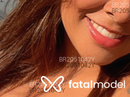 Acompanhante mulher morena (o) de olhos pretos em Virtual Acompanhante mulher morena (o) de olhos pretos em Virtual - Morena
