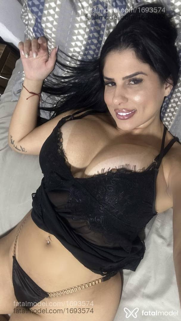 Acompanhante mulher morena (o) de olhos pretos - Jéssica