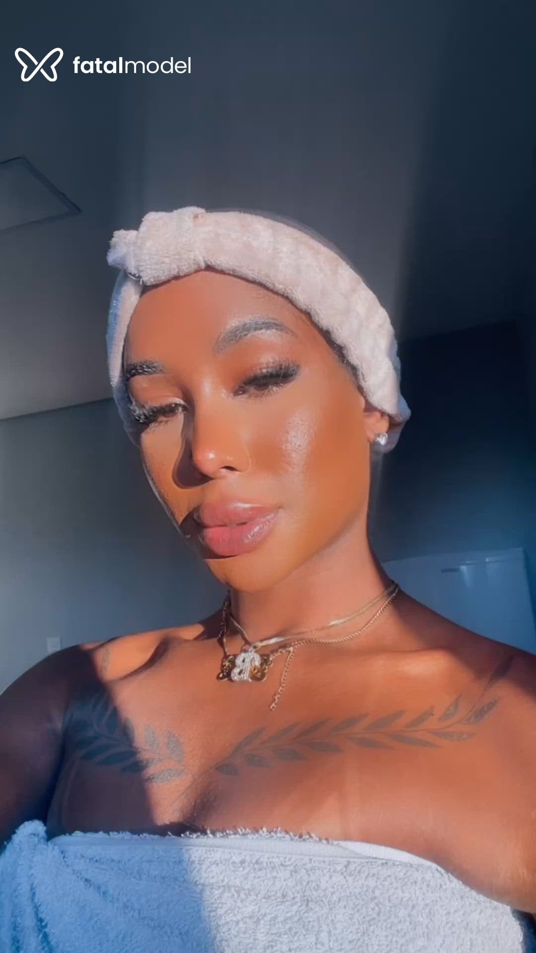 Acompanhante mulher trans com cabelo castanho de olhos castanhos em Chapecó - Bia Lopess