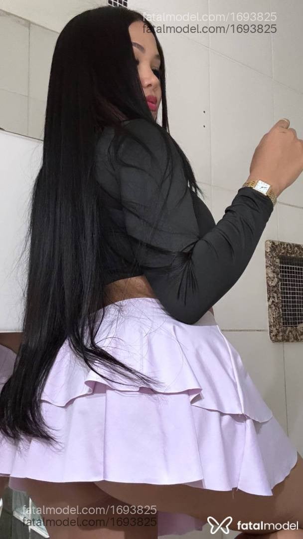 Acompanhante mulher morena (o) de olhos castanhos - ágata