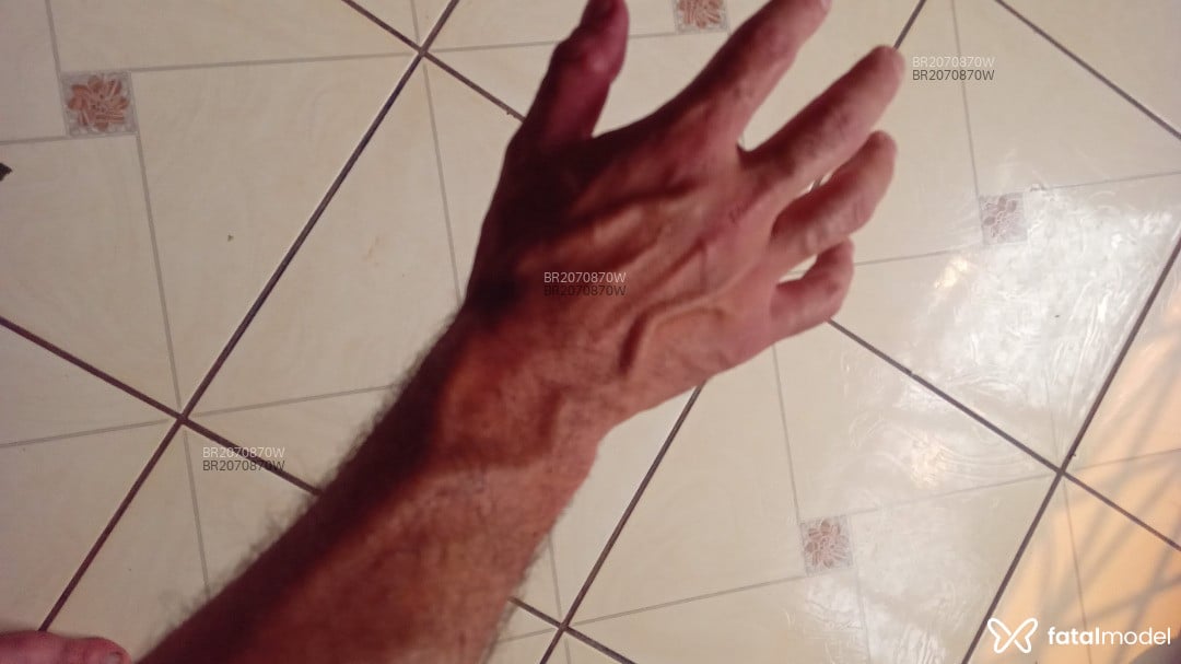 Acompanhante homem morena (o) de olhos castanhos em Laranjeiras do Sul - Trabalhador