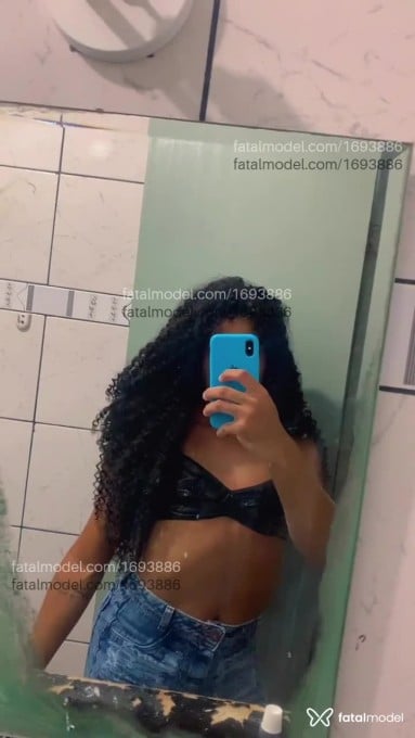 Acompanhante mulher trans morena (o) de olhos pretos - Maiara Lis Acompanhante mulher trans morena (o) de olhos pretos - Maiara Lis
