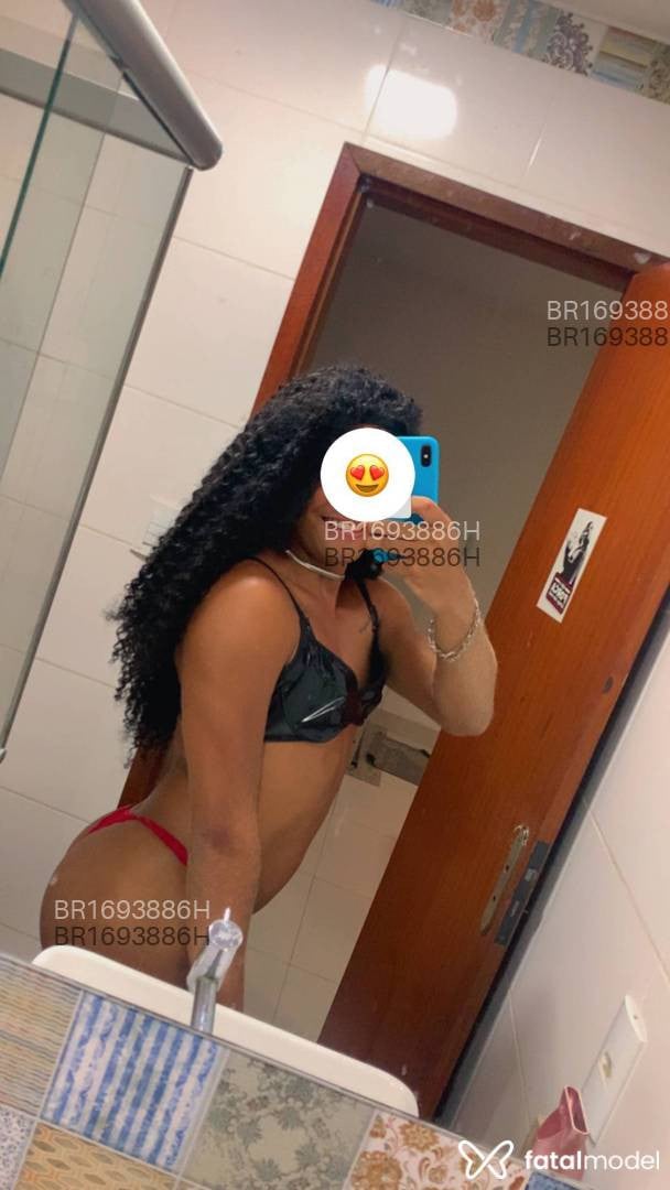 Acompanhante mulher trans morena (o) de olhos pretos - Maiara Lis Acompanhante mulher trans morena (o) de olhos pretos - Maiara Lis