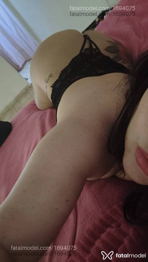Acompanhante mulher loira (o) de olhos castanhos - Melissa Antonelli
