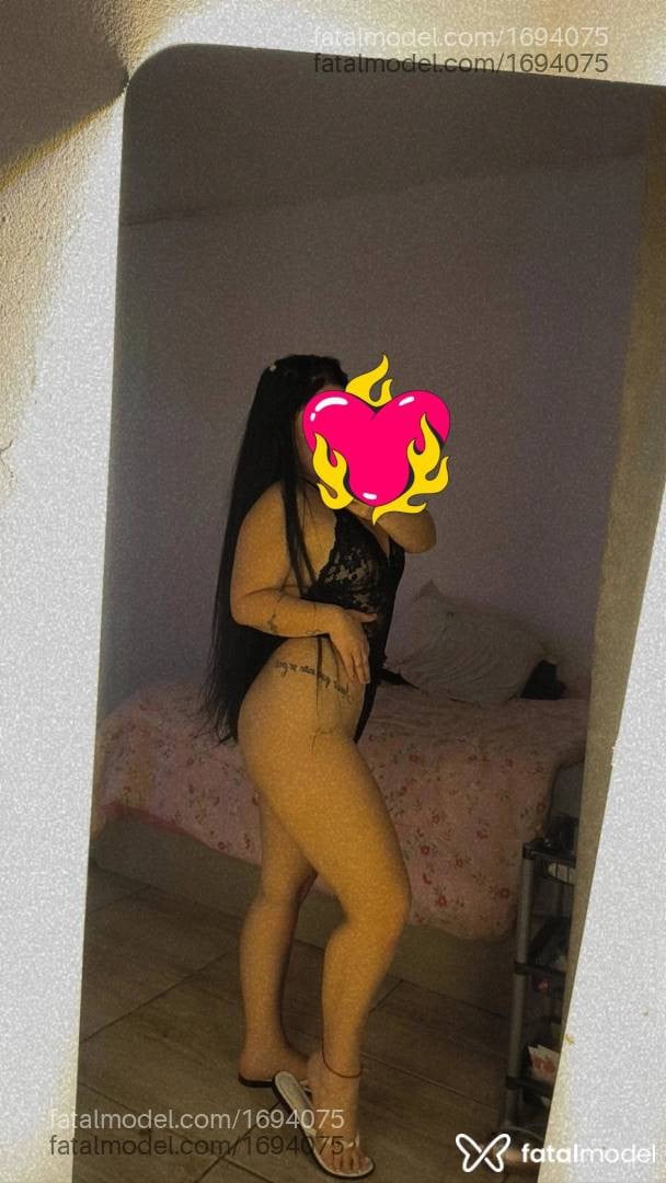 Acompanhante mulher loira (o) de olhos castanhos - Melissa Antonelli