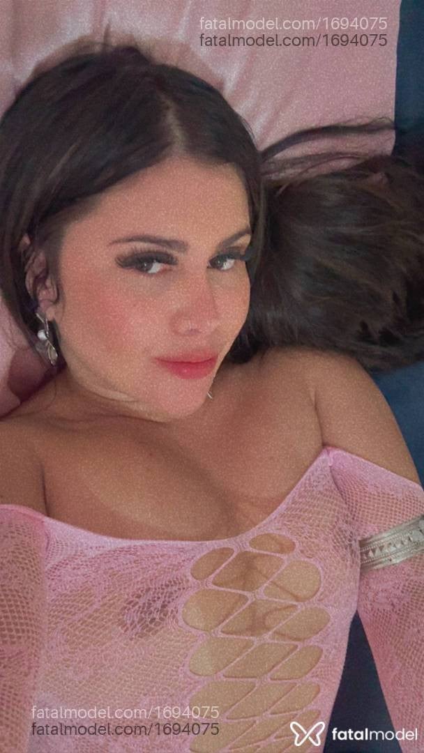 Acompanhante mulher loira (o) de olhos castanhos - Melissa Antonelli