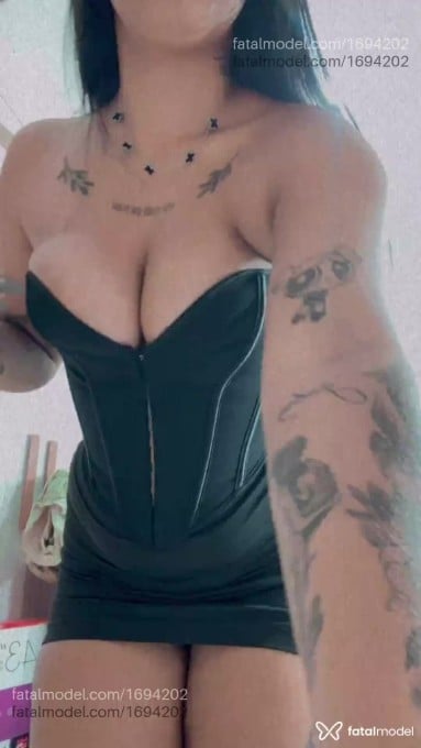Acompanhante mulher morena (o) de olhos castanhos em Virtual - Jasmyn
