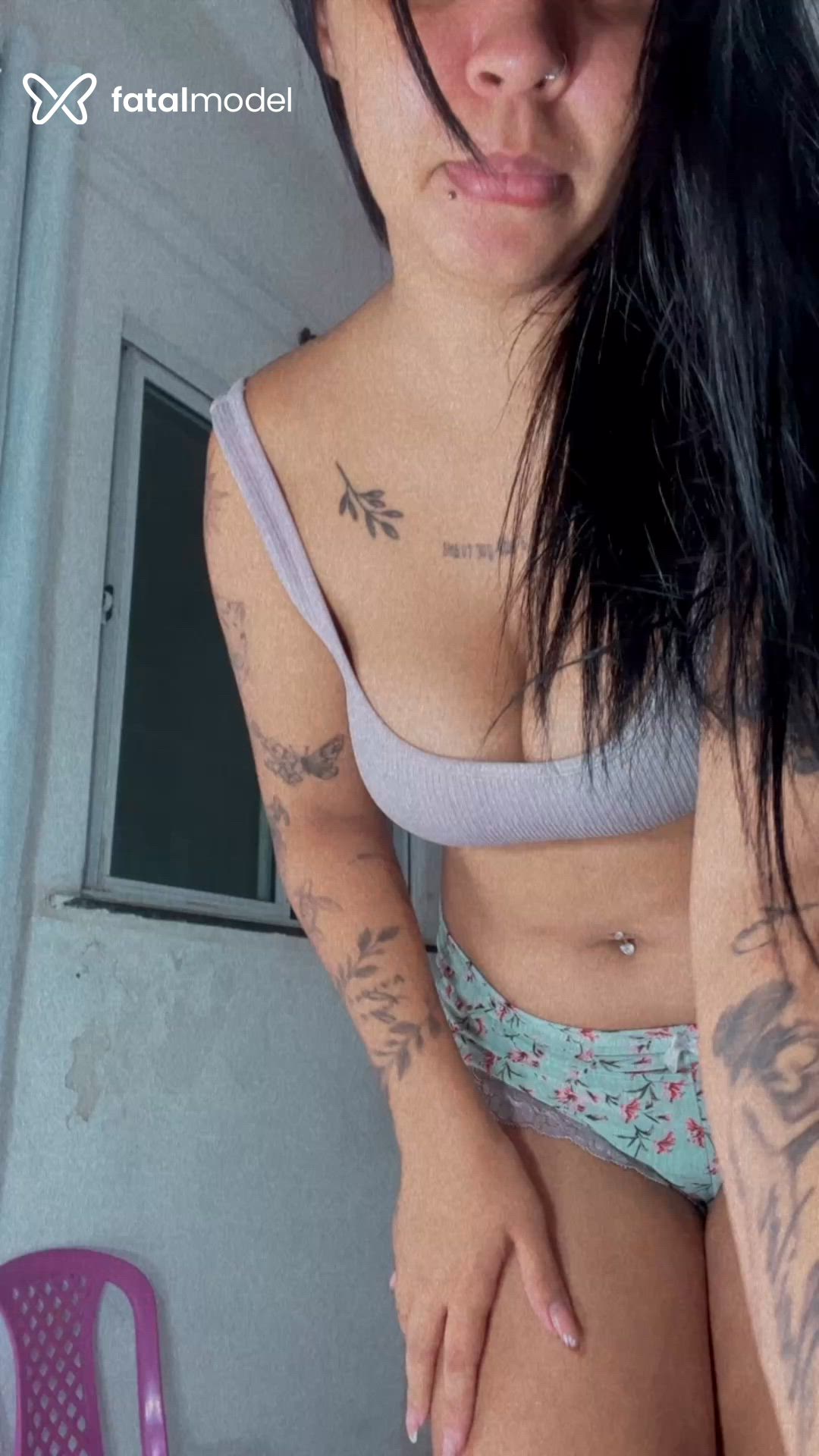 Acompanhante mulher morena (o) de olhos castanhos em Virtual Acompanhante mulher morena (o) de olhos castanhos em Virtual - Jasmyn