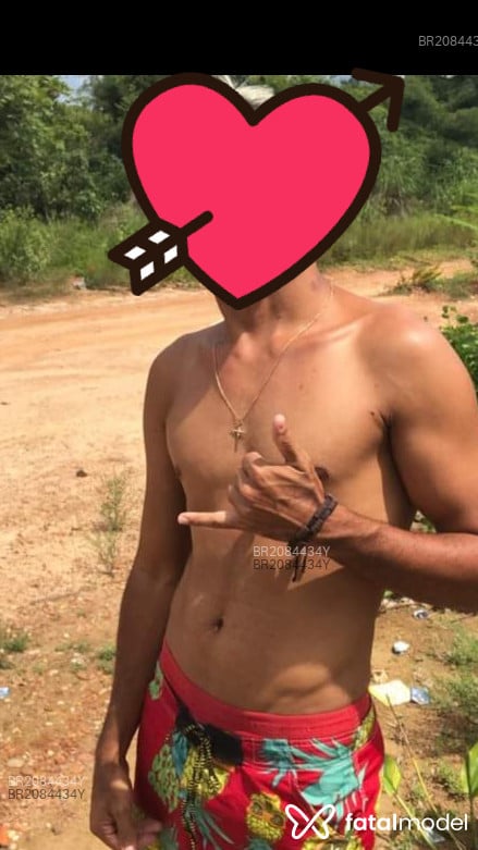 Acompanhante homem com cabelo castanho de olhos pretos em Imperatriz - Marcos
