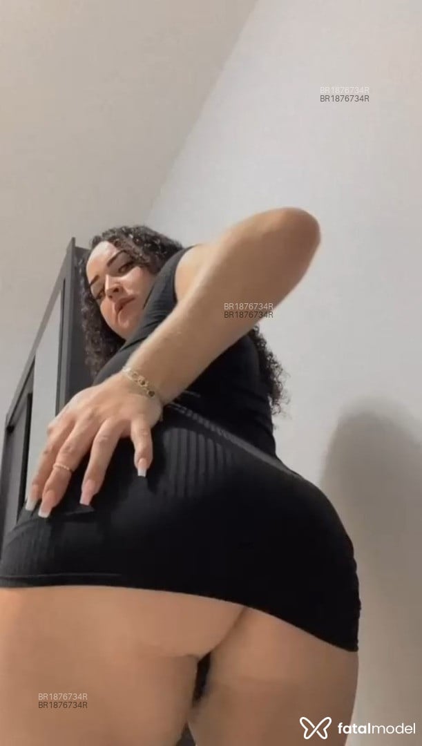 Acompanhante mulher trans com cabelo castanho de olhos castanhos em Campinas - Esther