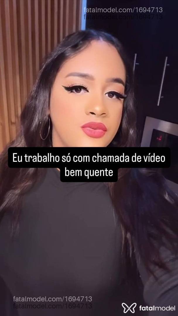Acompanhante travesti morena (o) de olhos castanhos - Sofiaxxlcm