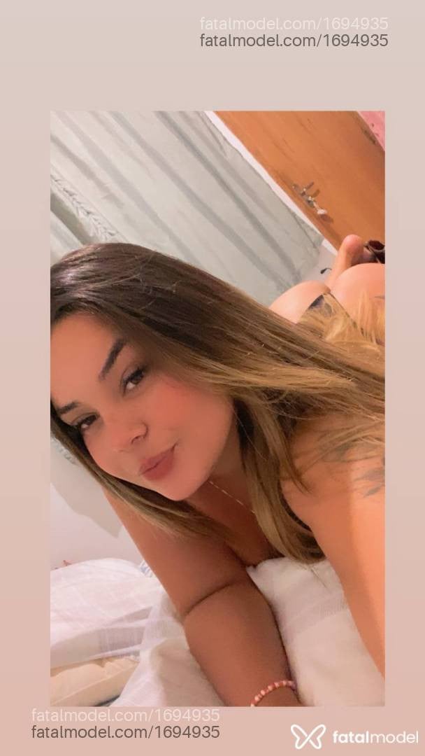 Acompanhante mulher loira (o) de olhos pretos em Governador Valadares - Ana Clara