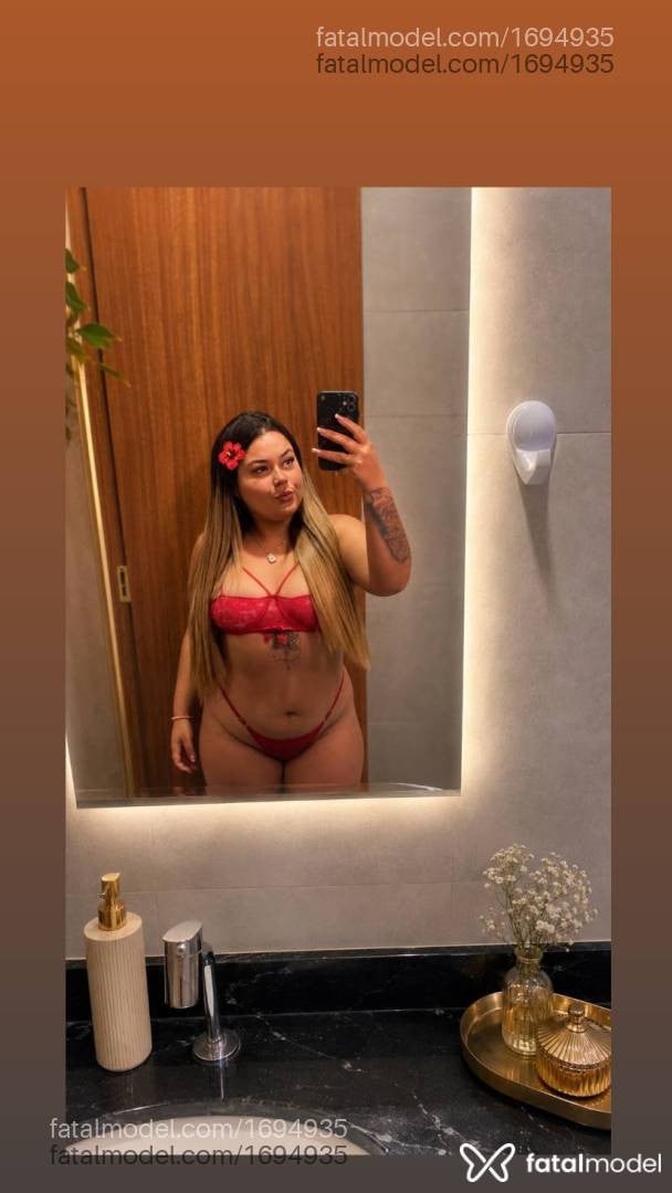Acompanhante mulher loira (o) de olhos pretos em Ipatinga - Ana Clara