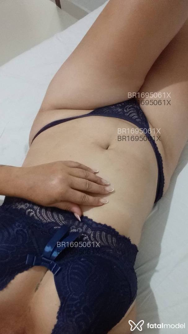 Acompanhante mulher com cabelo castanho de olhos castanhos - Bianca