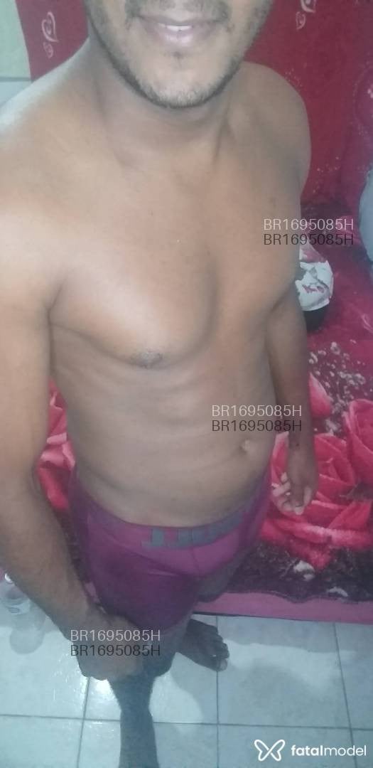 Acompanhante homem morena (o) de olhos castanhos em Virtual - Macximus