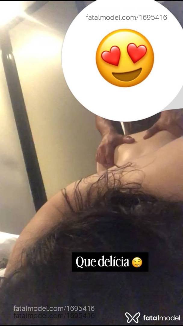 Acompanhante mulher com cabelo castanho de olhos castanhos - Luana Oliveira