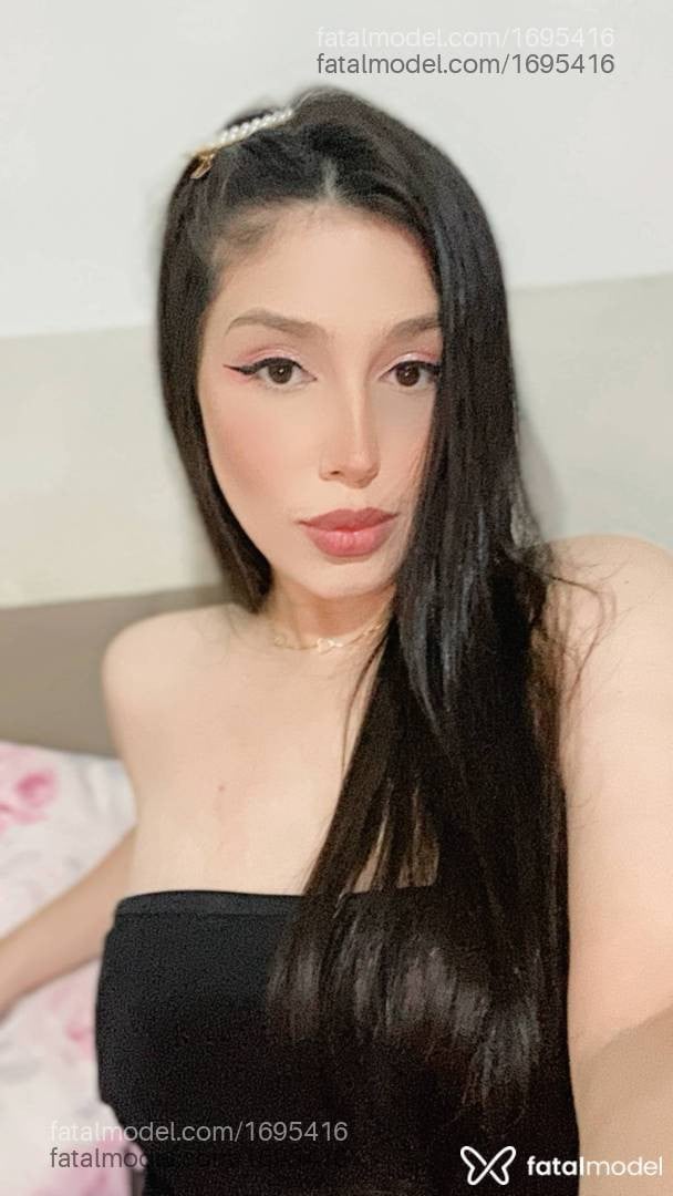 Acompanhante mulher com cabelo castanho de olhos castanhos em Joinville - Luana Oliveira