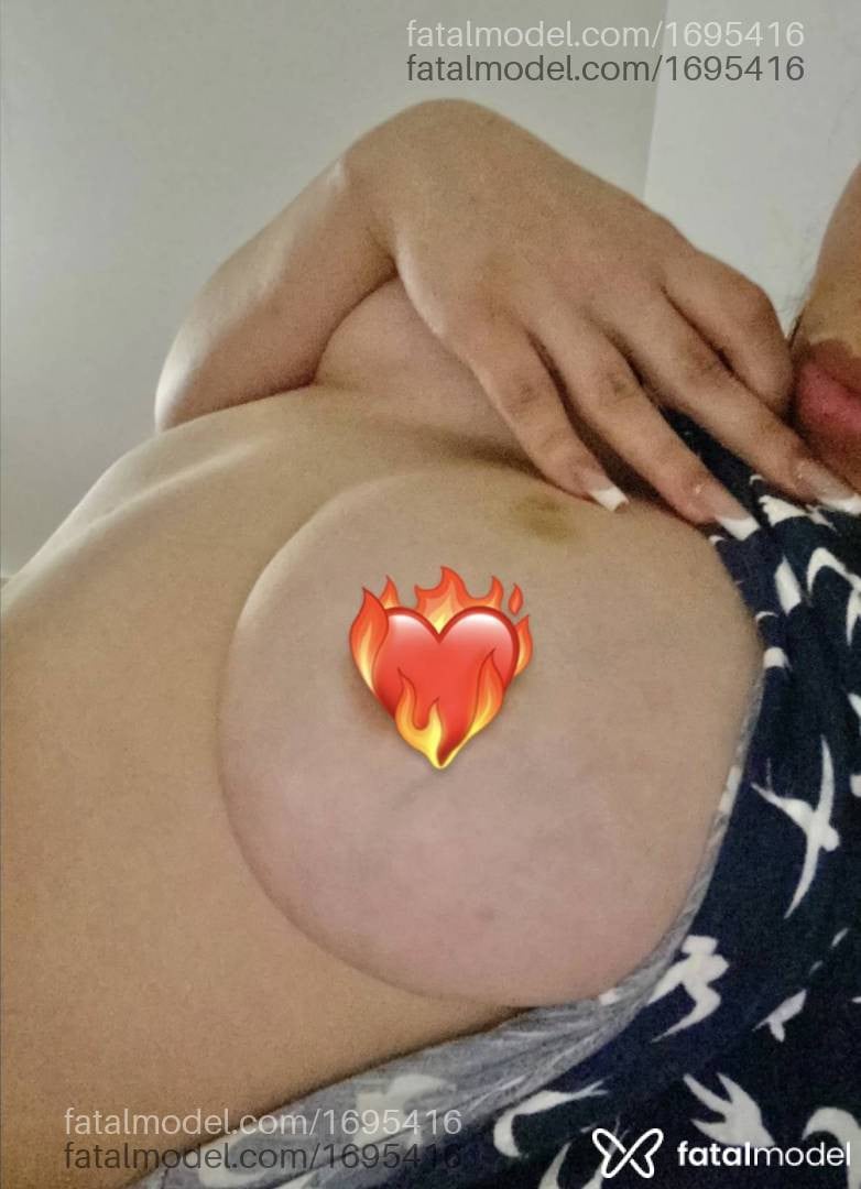 Acompanhante mulher com cabelo castanho de olhos castanhos em Joinville - Luana Oliveira