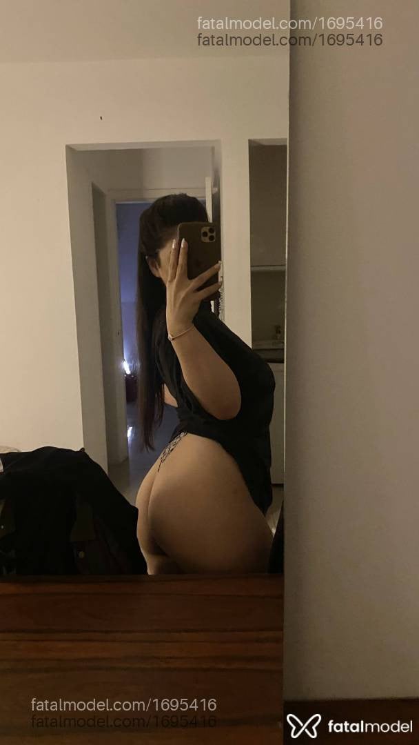 Acompanhante mulher com cabelo castanho de olhos castanhos em Joinville - Luana Oliveira