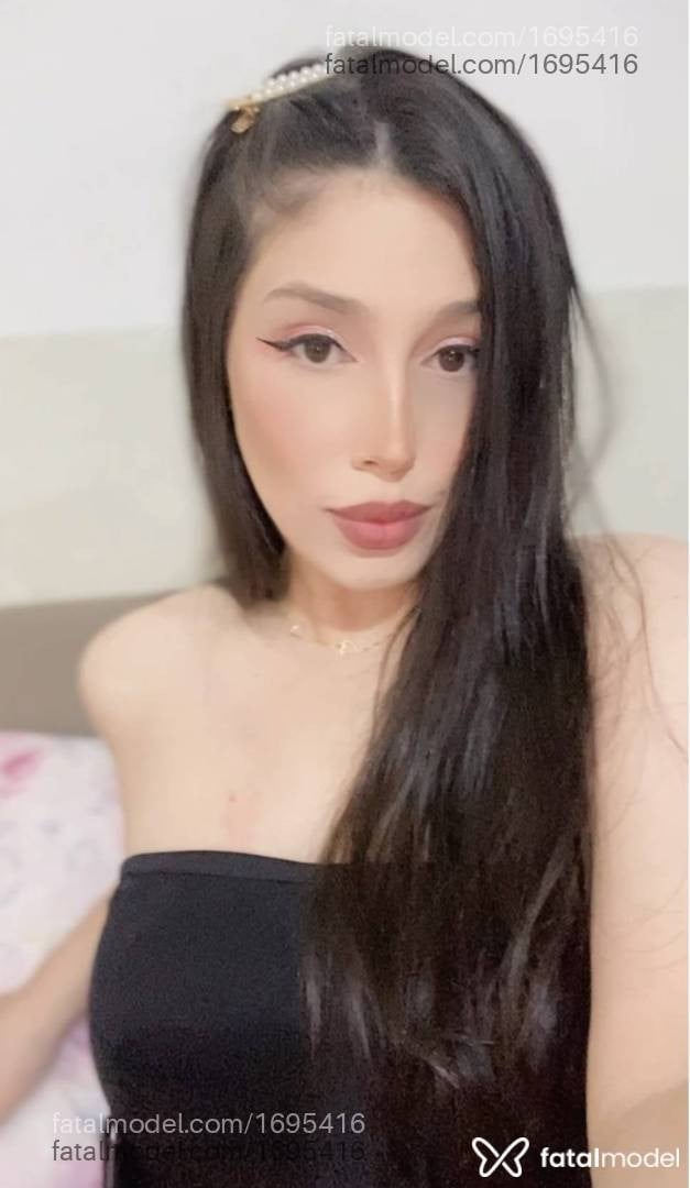 Acompanhante mulher com cabelo castanho de olhos castanhos em Joinville - Luana Oliveira