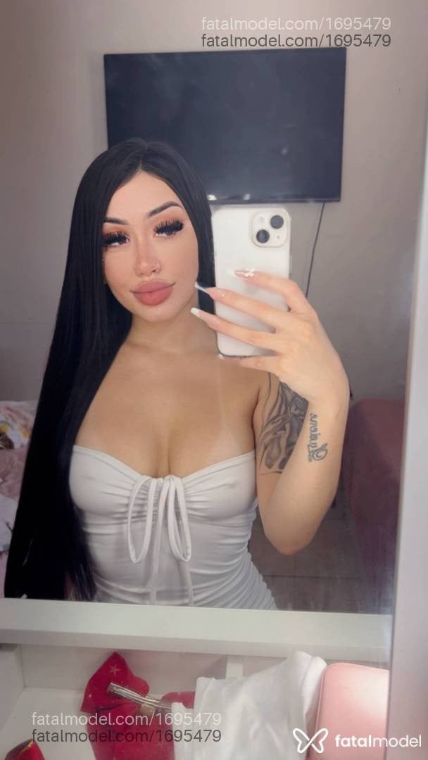 Acompanhante mulher morena (o) de olhos castanhos em Balneário Camboriú - Mirella Ferraz