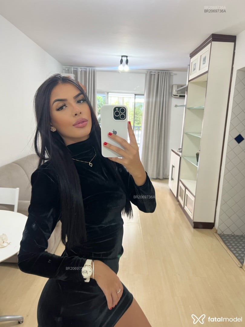 Acompanhante mulher morena (o) de olhos castanhos em Uberlândia - Bruna Colins