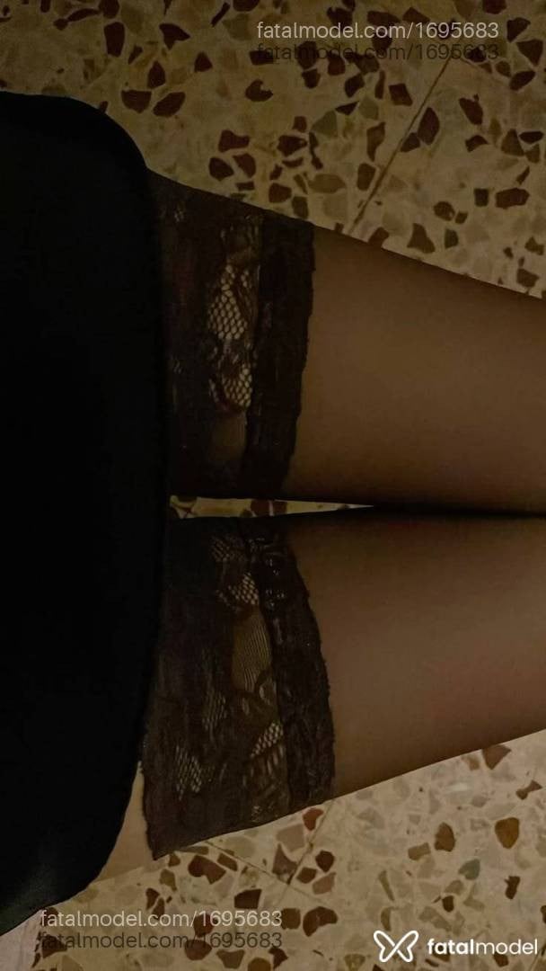 Acompanhante mulher loira (o) de olhos castanhos - Bianca