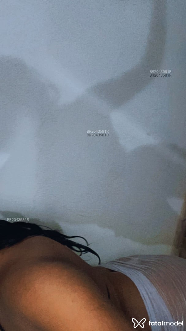 Acompanhante mulher com cabelo castanho de olhos pretos em Primavera do Leste - Isabela