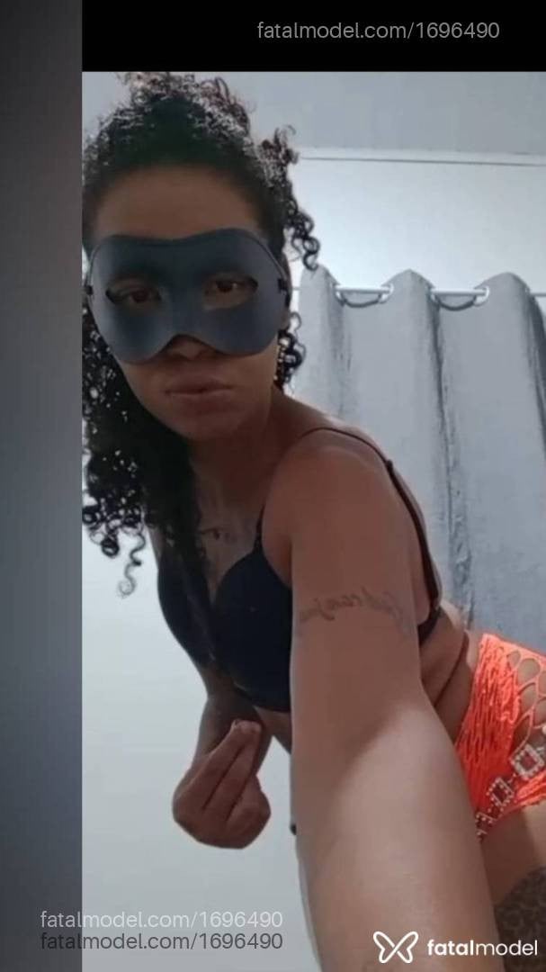 Acompanhante mulher morena (o) de olhos castanhos em Baixo Guandu - Eloiza Eloy