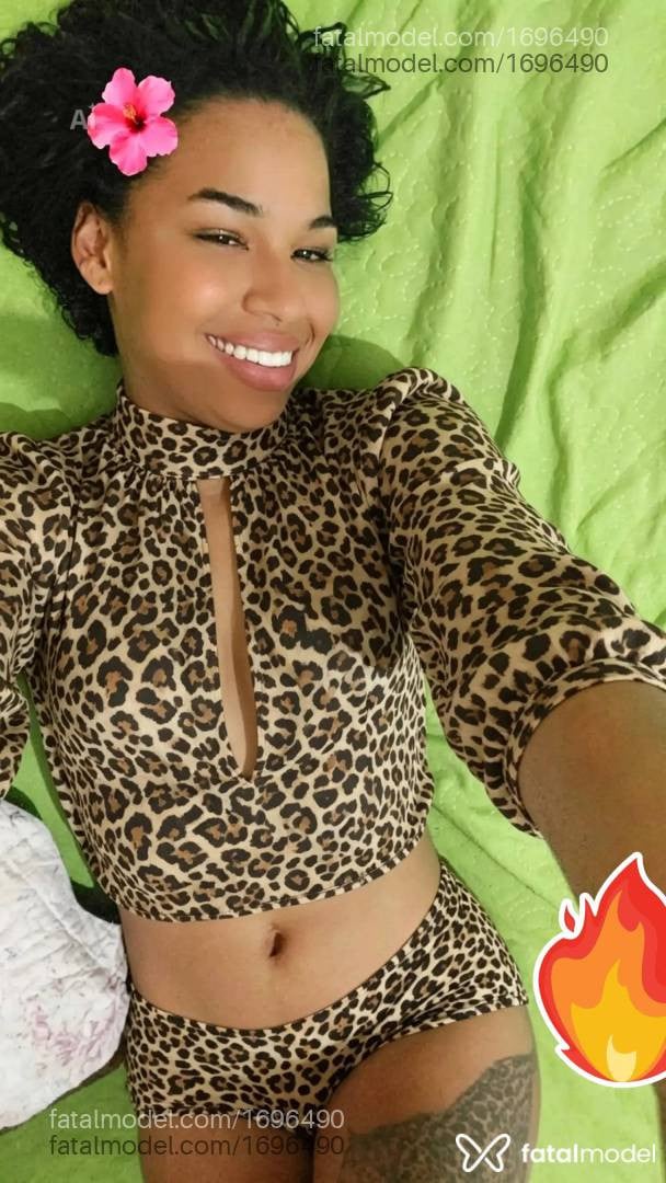 Acompanhante mulher morena (o) de olhos castanhos em Baixo Guandu - Eloiza Eloy