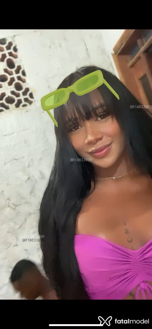 Acompanhante mulher trans morena (o) de olhos castanhos em Rio de Janeiro - Nicole
