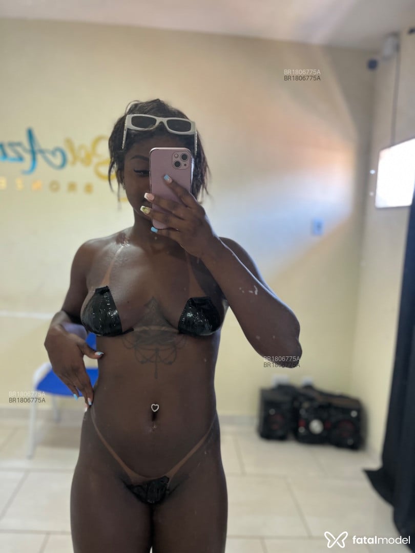 Acompanhante mulher morena (o) de olhos castanhos em Rio de Janeiro - Daianeoc