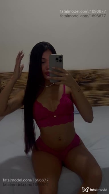 Acompanhante mulher morena (o) de olhos castanhos em Nova Serrana - Ayla