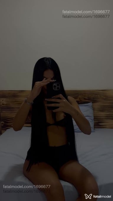 Acompanhante mulher morena (o) de olhos castanhos em Nova Serrana - Ayla