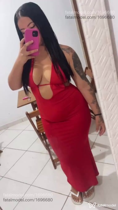 Acompanhante mulher morena (o) de olhos verdes - Larissa Acompanhante mulher morena (o) de olhos verdes - Larissa