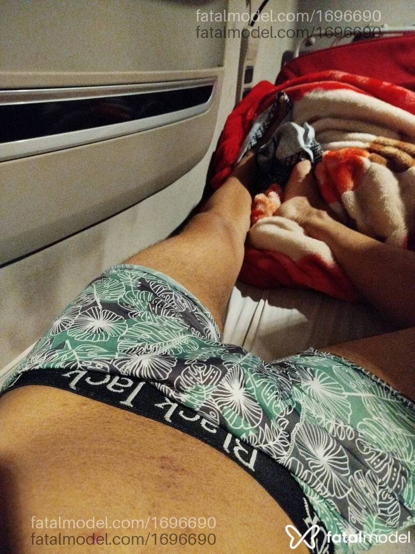 Acompanhante homem morena (o) de olhos castanhos em Virtual - Bruno Felipe