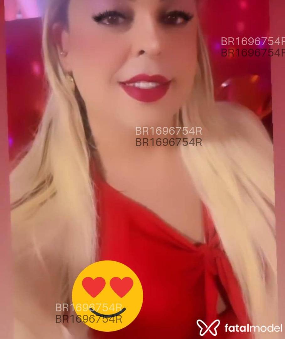 Acompanhante mulher trans loira (o) de olhos castanhos em Alto Garças - Kyara Ester
