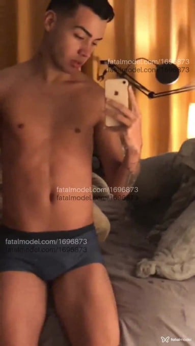Acompanhante homem morena (o) de olhos castanhos em Rio de Janeiro - Raphael