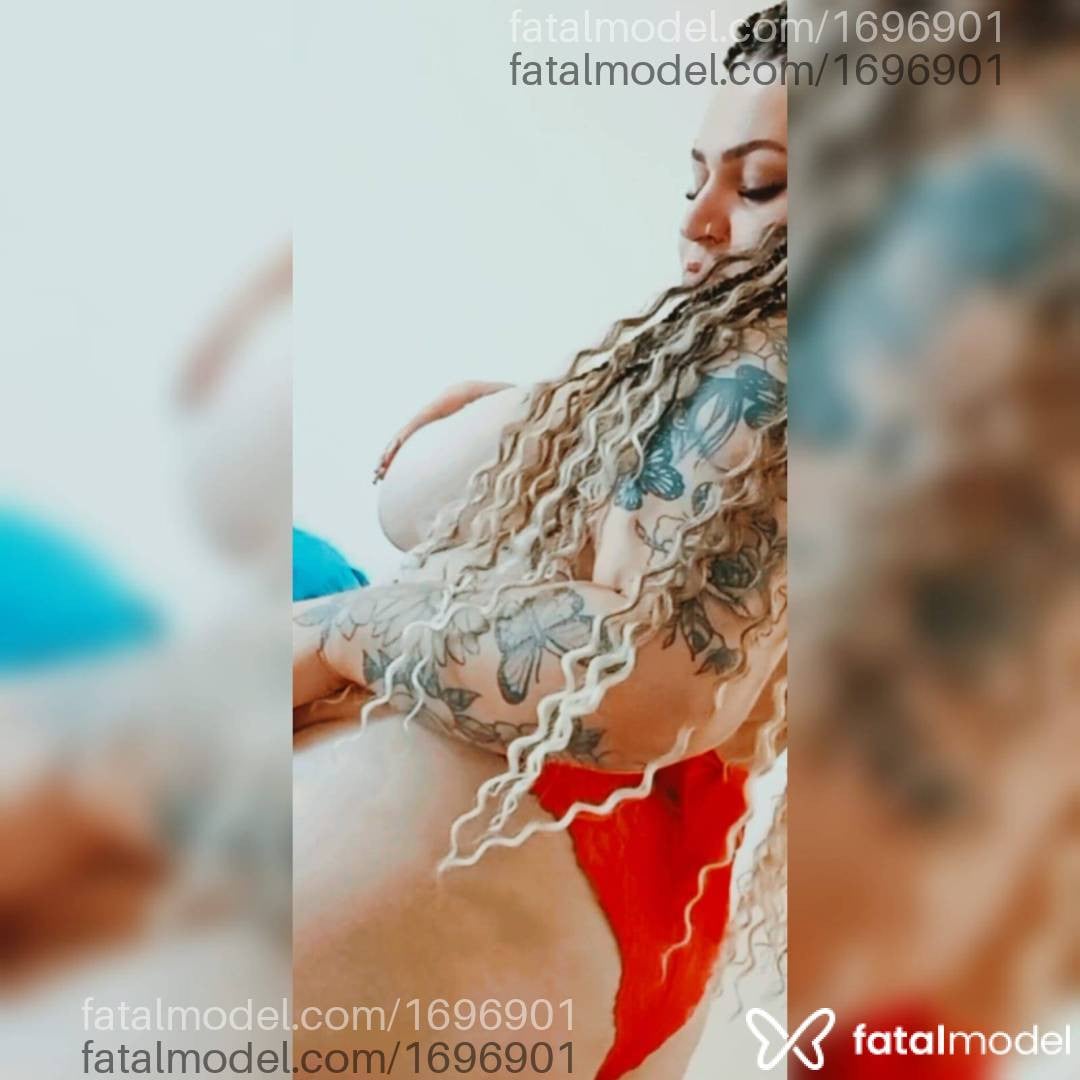 Acompanhante mulher loira (o) de olhos azuis em Lajeado - Maya