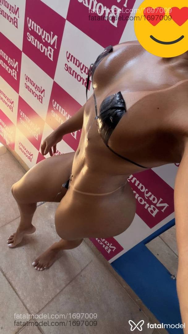 Acompanhante mulher morena (o) de olhos pretos - Brunna