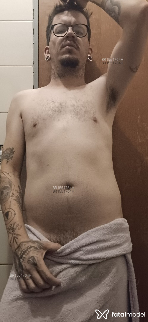 Acompanhante homem morena (o) de olhos verdes em Ribeirão Preto - Mateus costa